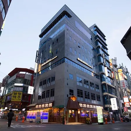 Uh Suite The Gwanghwamun